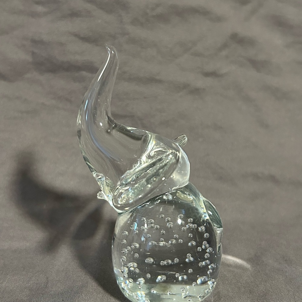Elegant Glass Elephant Figurine - Picture 2 of 4